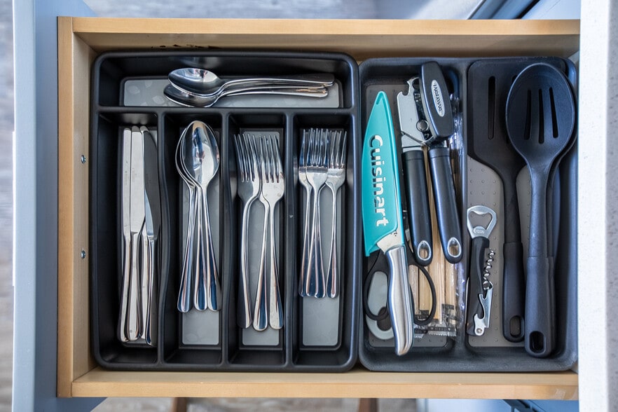 Silverware - 2440 Kuhio Ave