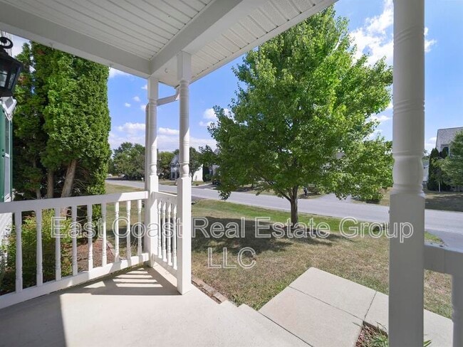 Building Photo - 125 Amelia Dr