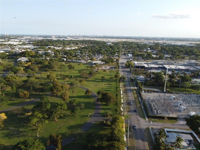 Building Photo - 843 SW 20th St