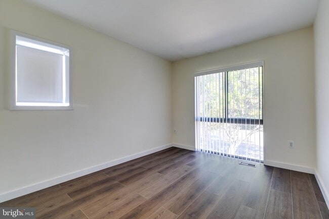Building Photo - 9836 Sweet Mint Dr
