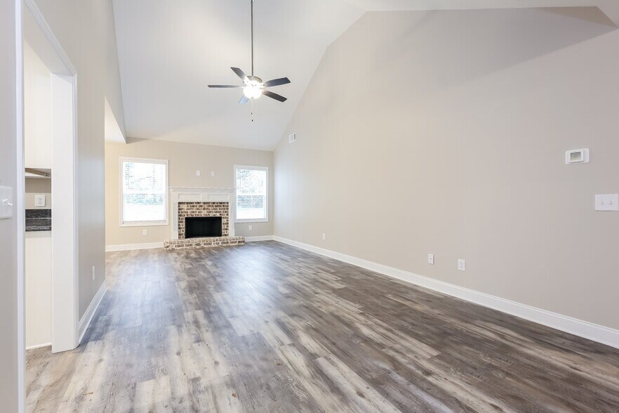 Building Photo - 148 W Wright St