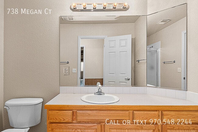 Building Photo - 738 Megan Ct