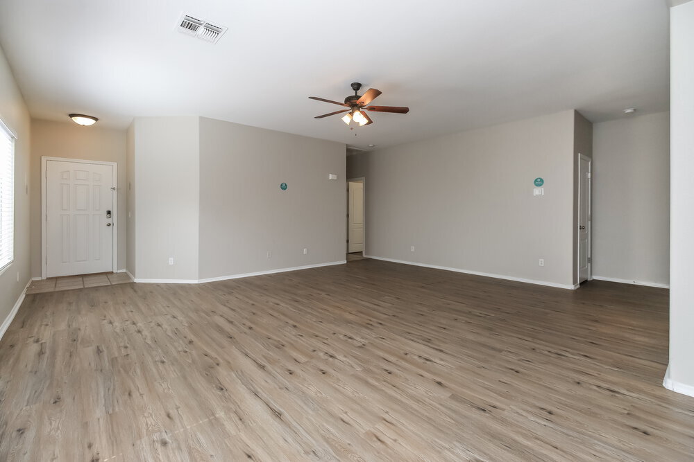 Building Photo - 751 E Horizon Heights Dr