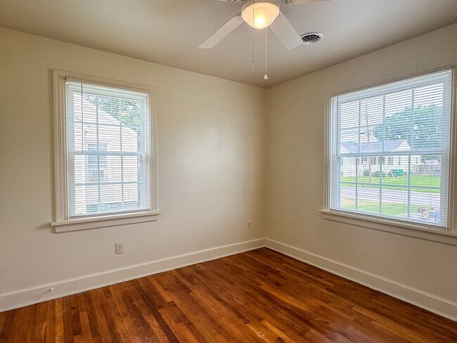 Building Photo - 1809 Geffert Dr