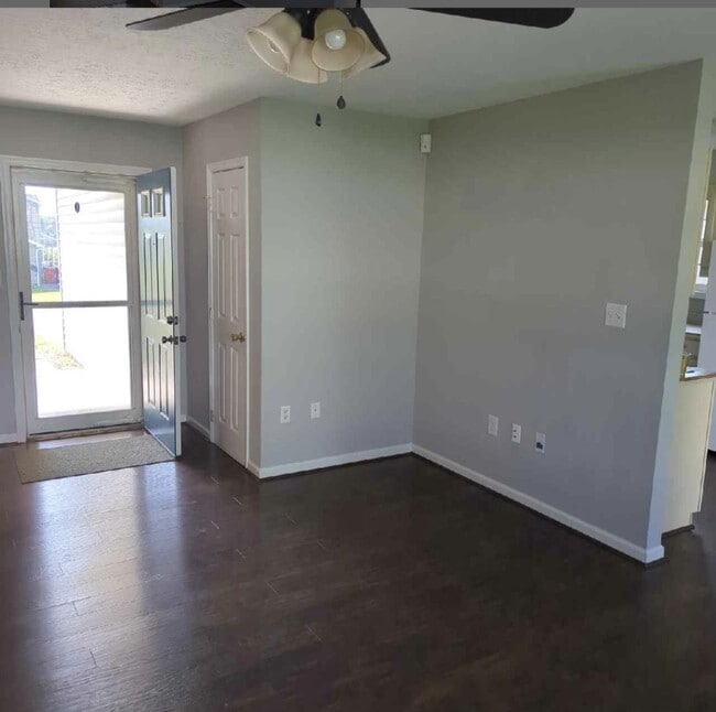 Building Photo - 334 Dinali Dr