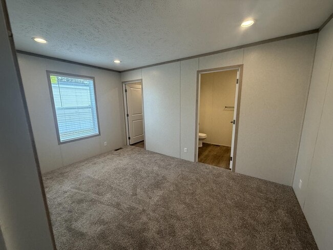 Building Photo - 1061 Revere Ln