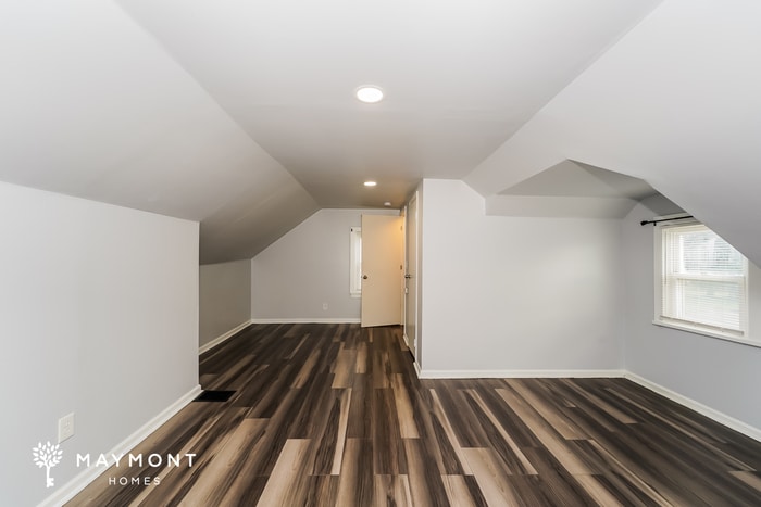 Building Photo - 5508 Grasmere Ave