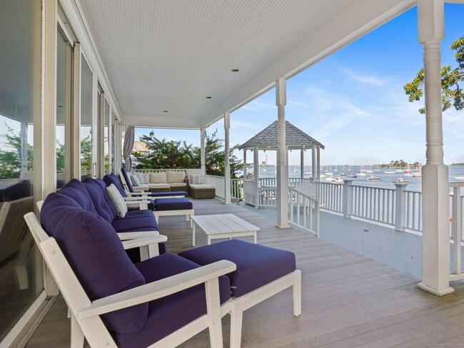 Building Photo - 3 E Beach Dr
