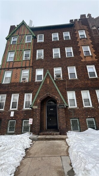 Building Photo - 7320 Kennedy Blvd