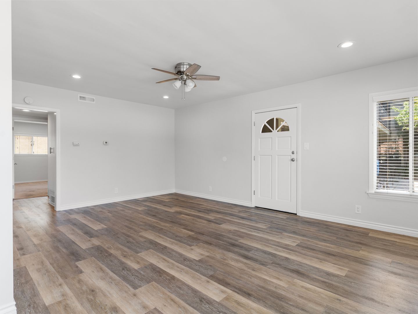 Building Photo - 1340 W Parade St