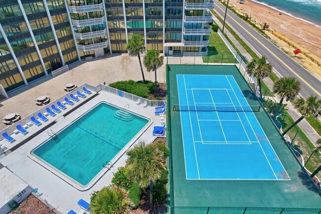 Building Photo - 3580 S Ocean Shore Blvd