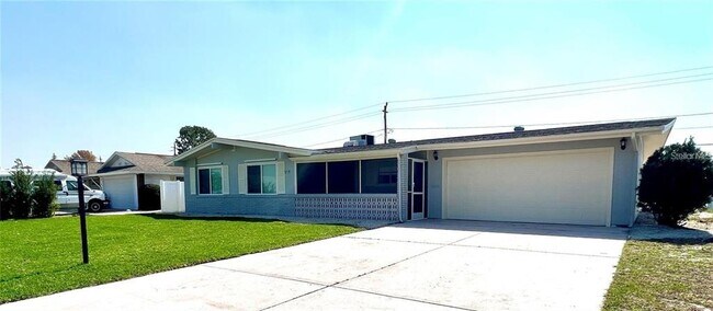 Building Photo - 912 La Jolla Ave