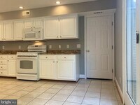 Building Photo - 505 Mt Vernon Ave