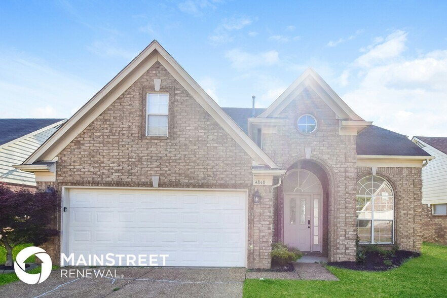 Building Photo - 4848 Ashcroft Dr