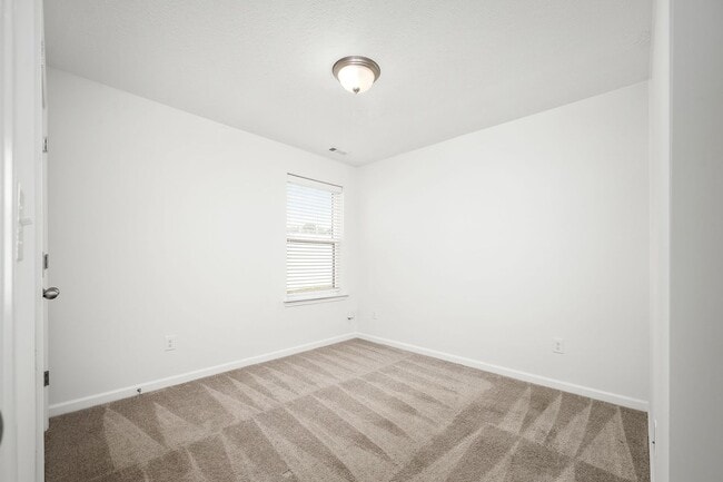 Building Photo - Curbo Ct 107