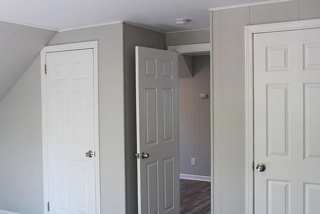 Building Photo - 35 Clark St