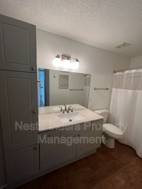 Building Photo - 10200 Belle Rive Blvd