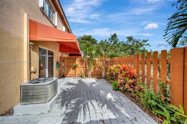 Building Photo - 3773 SW 153rd Ct