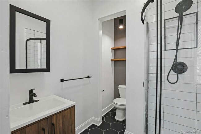 Building Photo - 19 N Broadway