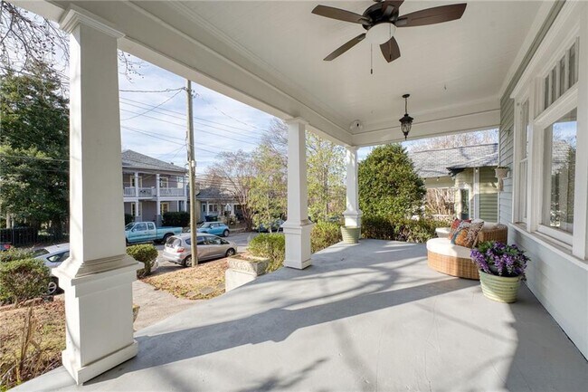 Building Photo - 85 Waddell St NE