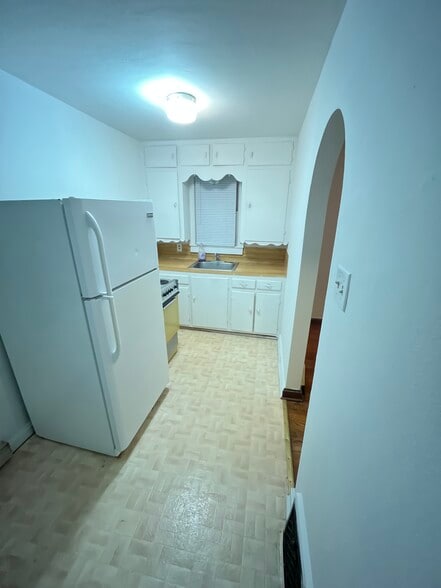 Building Photo - 805 W Ashland Ave