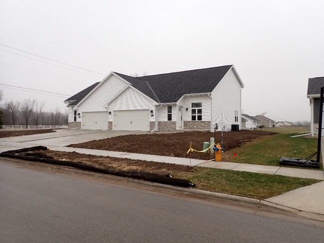 Building Photo - 1796-1798 Garroman Dr