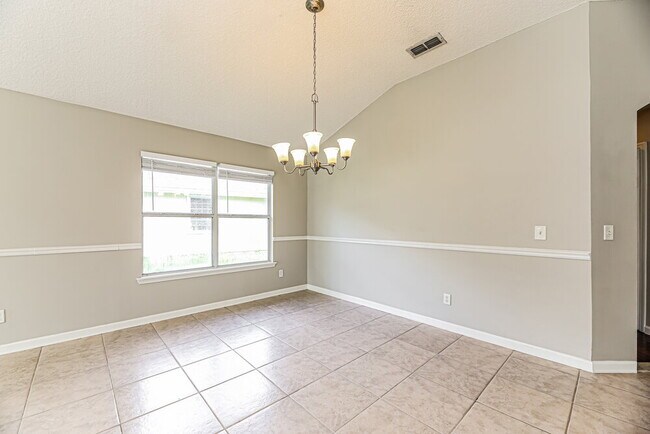 Building Photo - 301 N Lake Cunningham Ave