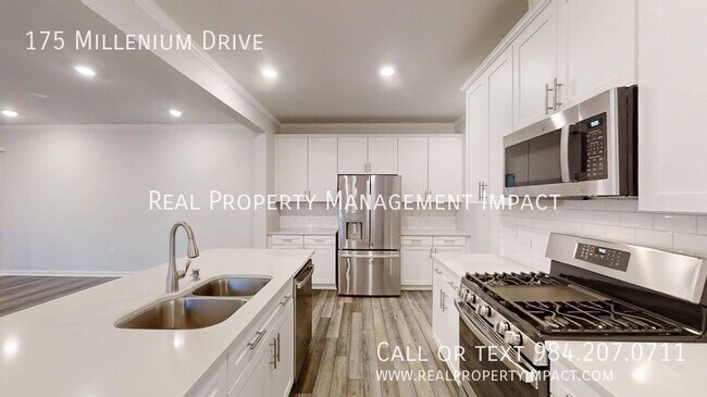Building Photo - 175 Millennium Dr