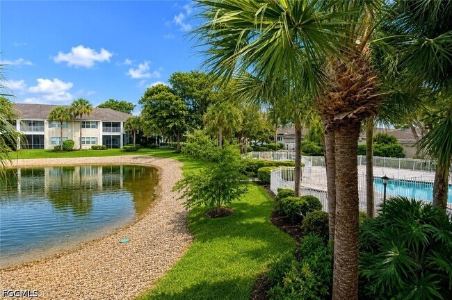 Building Photo - 12181 Summergate Cir