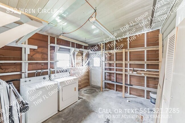 Building Photo - 832 Wren Cir