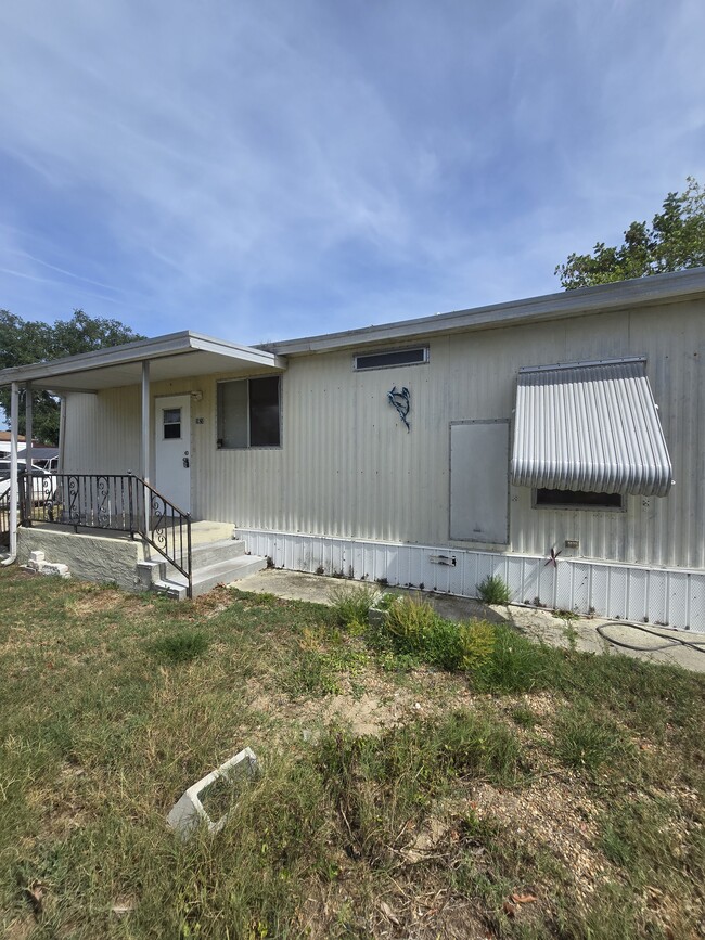 Building Photo - 1824 Viceroy Ln