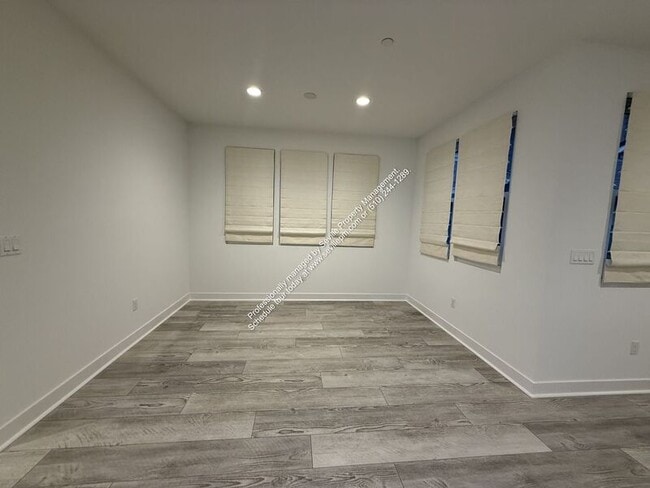 Building Photo - 1922 Willow St