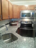 Building Photo - 2529 Senator Ct