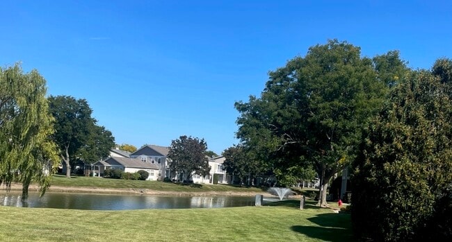 Building Photo - 683 Cleo Ct