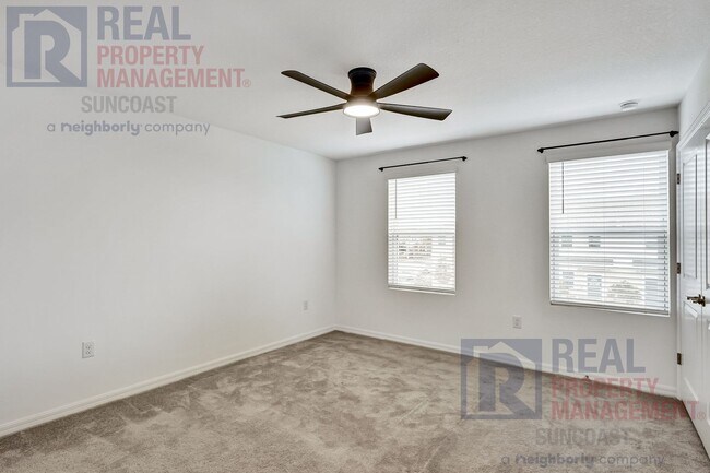 Building Photo - 8937 Daybreak St