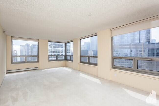 Building Photo - 450 N Wabash Ave