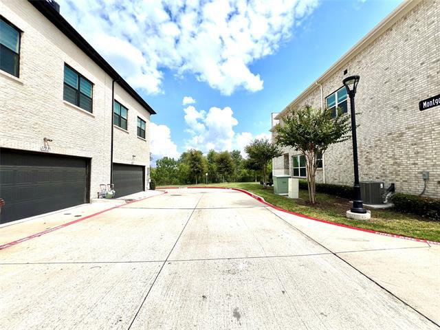 Building Photo - 1755 Montgomery Dr