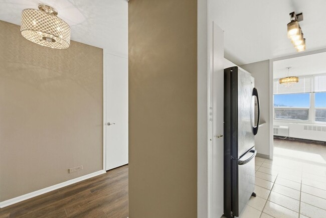 Building Photo - 4800 S Chicago Beach Dr