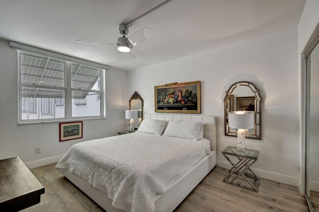 Building Photo - 2840 S Ocean Blvd