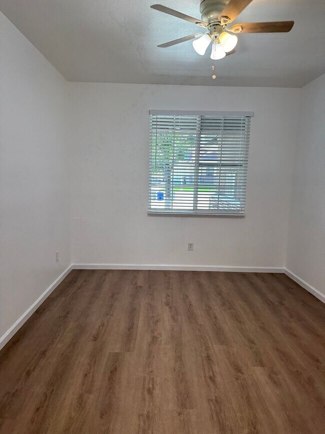 Building Photo - Spacious 4-Bedroom Home with Office, 3 Full Baths, and Modern Amenities