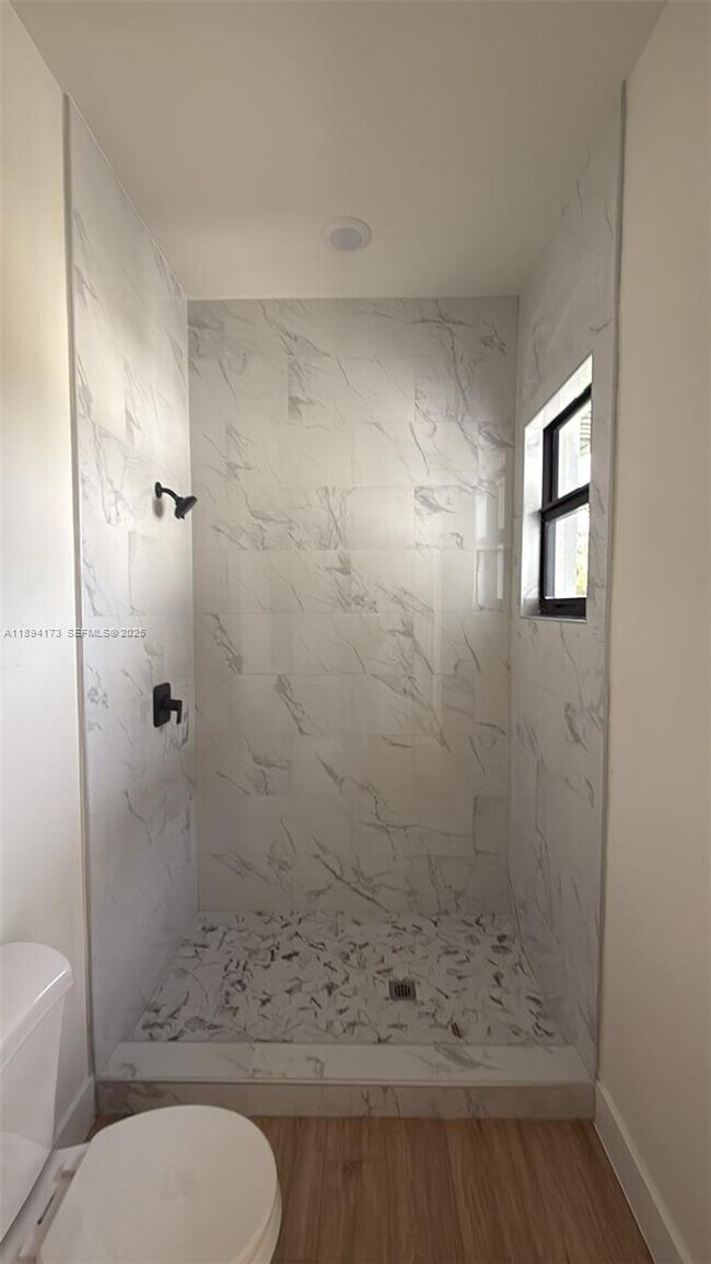 Building Photo - 241 Pembroke Dr