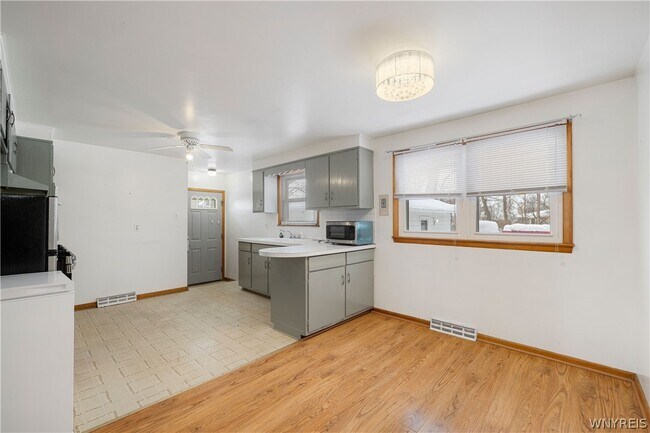 Building Photo - 97 Mitchell Dr