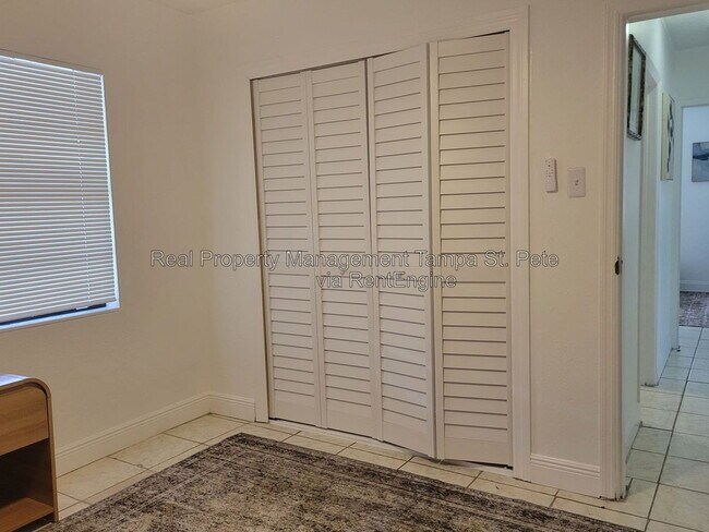 Building Photo - 3422 W Idlewild Ave