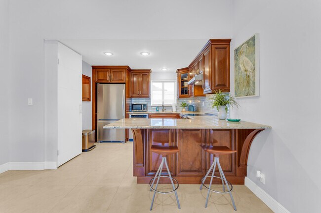 Building Photo - 50 SE 12th St