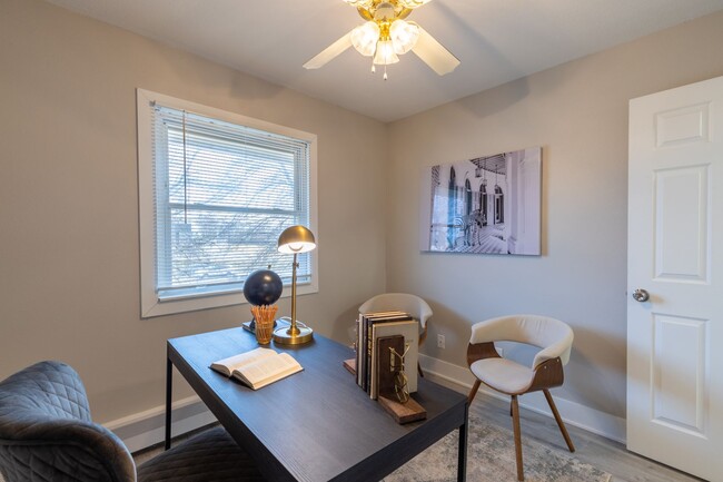 Building Photo - The Jefferson | 2-Bedroom with Balcony