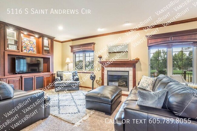 Building Photo - 5116 S St Andrews Cir