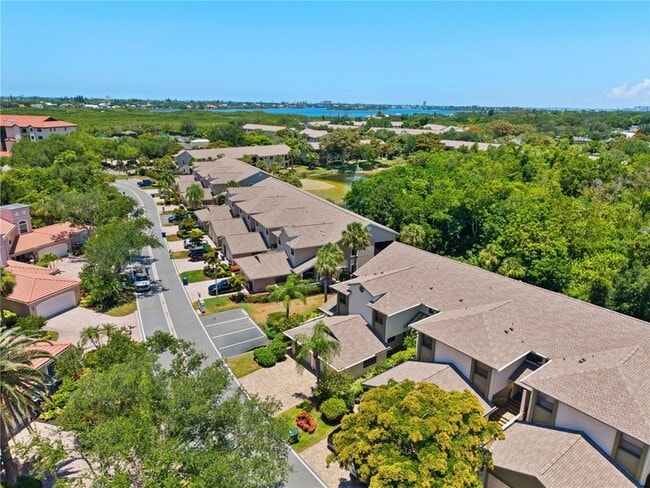 Building Photo - 1714 Starling Dr