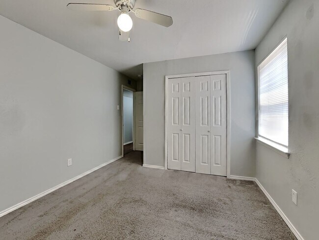 Building Photo - Coming Soon! 4 BR/1.5BA | Newly Renovated Single Family Home | Large backyard | In Mesquite!
