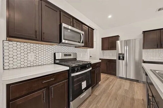 Building Photo - 12338 lariat Run Dr