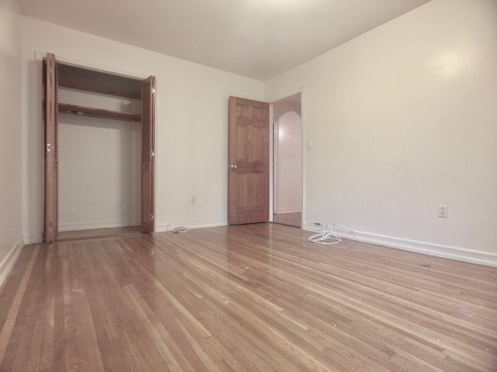 Building Photo - 183 Pinehurst Ave